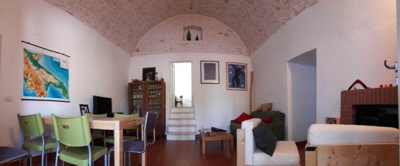 Villa Fra Il Glicine E Il Sambuco à Monopoli Extérieur photo