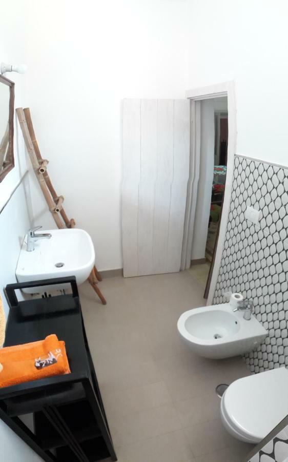 Villa Fra Il Glicine E Il Sambuco à Monopoli Extérieur photo