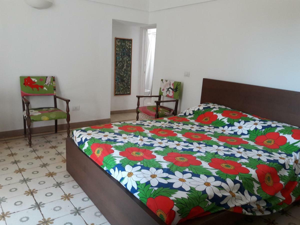 Villa Fra Il Glicine E Il Sambuco à Monopoli Extérieur photo